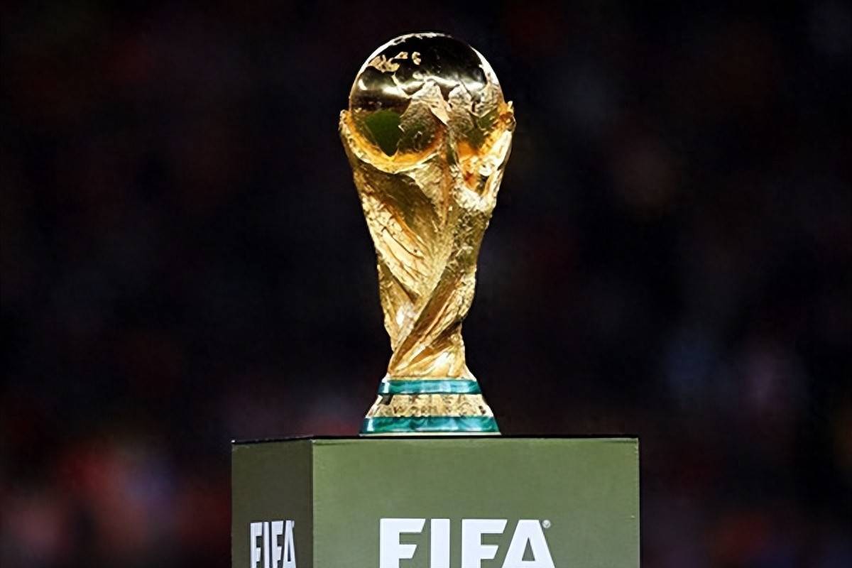 1.05亿还卖亏了？ 阿森纳第一后腰撑起夺冠希望，他该是英格兰队长（1.05亿也算亏？阿森纳王牌后腰扛起争冠大旗，他配得上英格兰队长袖标）