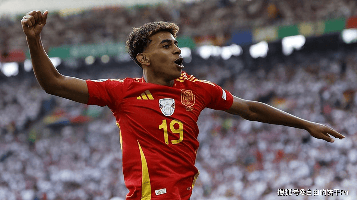 TA评曼联国脚表现：卡塞米罗&B费表现顶级；达洛特需证明自己